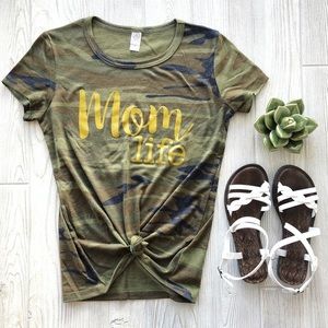 Camo mom life tee